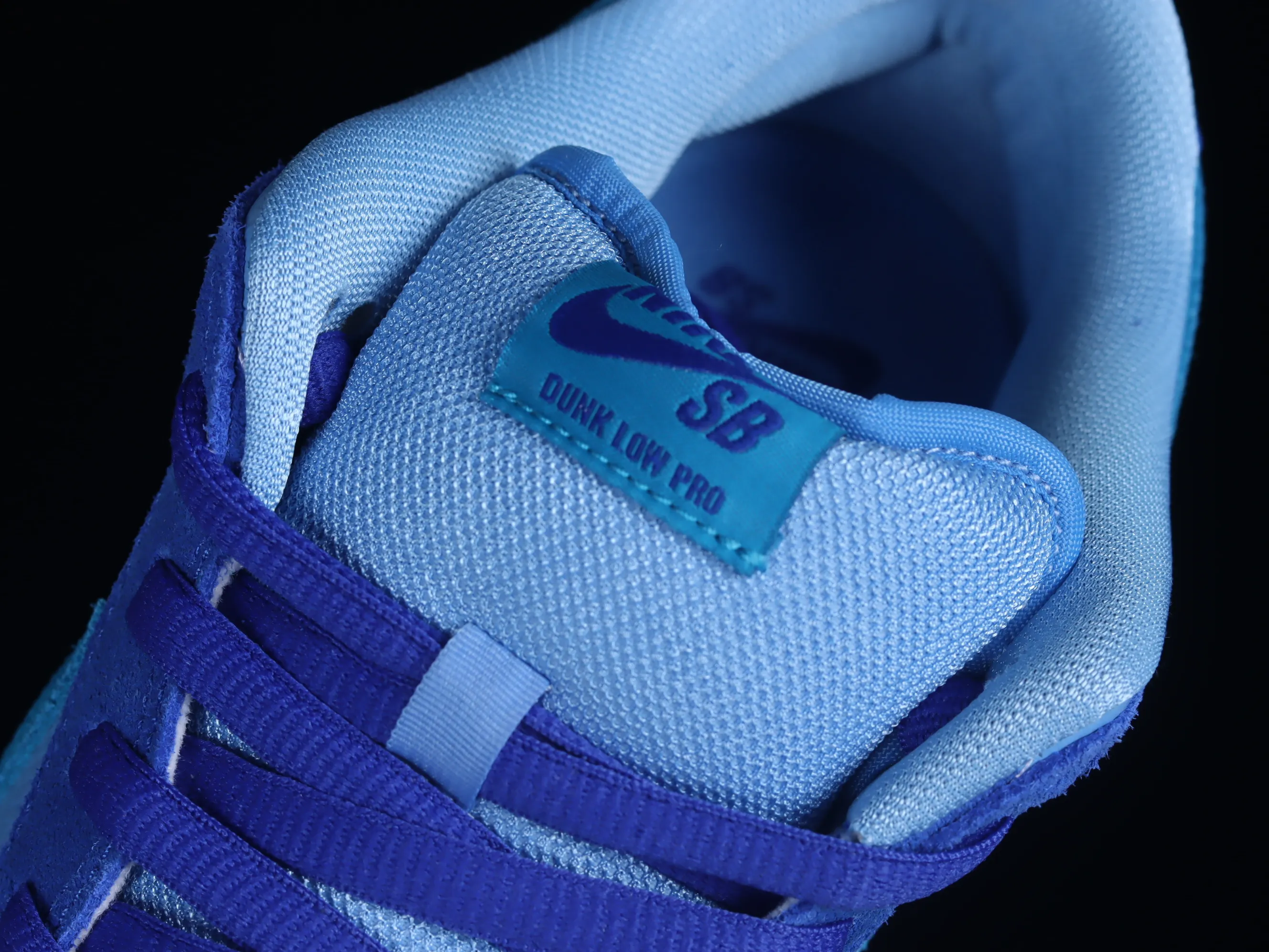 All categories Nk SB Dunk series Nk SB Dunk Low low-top sneakers M version pure original Nk SB Dunk Low Blue Raspberry blue raspberry SB low-top sports and leisure sneakers DM0807-400